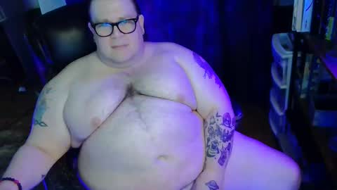 Snapshot of hoosierdaddyxl chatting on March 25, 4:46 pm Sir online show from March 25, 4:46 pm