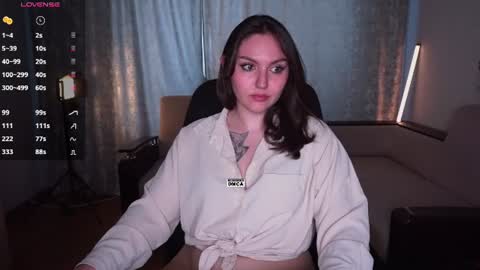 Snapshot of hoot_owl_cb chatting on July 20, 2:59 am Karina online show from July 20, 2:59 am