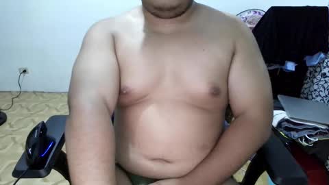 Snapshot of hopefulcub chatting on September 30, 11:15 am hopefulcub online show from September 30, 11:15 am