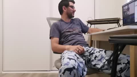 hopefulguy86 online show from May 16, 12:07 am