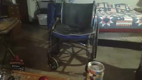 Hormone Monster online show from December 31, 11:31 am