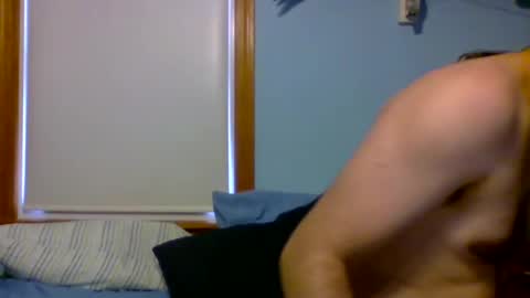 Snapshot of hornemike127 chatting on January 1, 3:35 pm hornemike127 online show from January 1, 3:35 pm