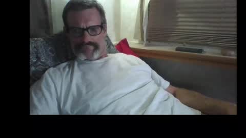 joey online show from April 5, 10:12 am