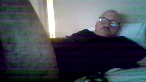 Snapshot of hornlyhen chatting on November 24, 5:01 pm hensley online show from November 24, 5:01 pm