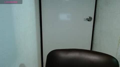 Snapshot of horny_and_daring chatting on February 13, 2:31 pm horny and daring online show from February 13, 2:31 pm