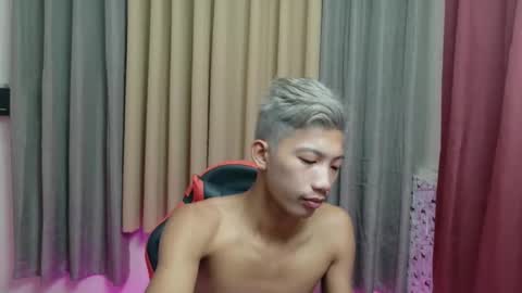 Snapshot of horny_asianmoreno chatting on December 5, 2:58 pm ROGER online show from December 5, 2:58 pm