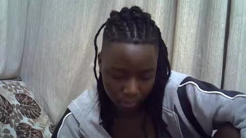 Snapshot of horny_baddie18 chatting on February 14, 7:21 pm Leila online show from February 14, 7:21 pm