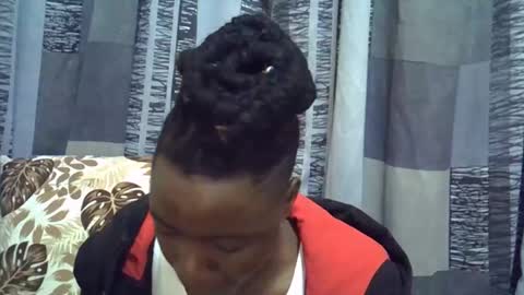 Leila online show from April 8, 3:28 am