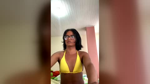 Snapshot of horny_brii chatting on April 27, 6:06 pm horny_brii online show from April 27, 6:06 pm