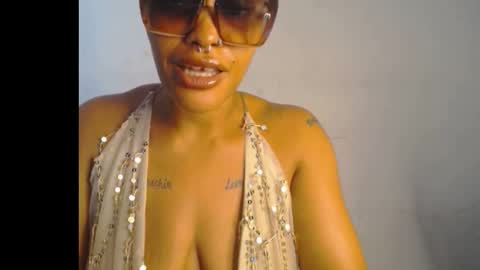 Snapshot of horny_ebonygirl_ chatting on February 5, 11:15 am horny_ebonygirl_ online show from February 5, 11:15 am