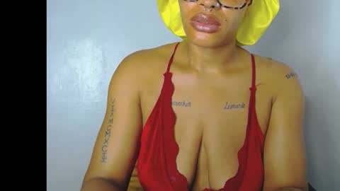 Snapshot of horny_ebonygirl_ chatting on February 28, 6:42 pm horny_ebonygirl_ online show from February 28, 6:42 pm