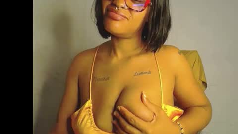 horny_ebonygirl_ online show from March 11, 5:35 am