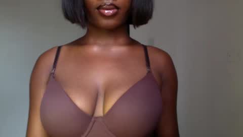 delilah online show from May 13, 11:51 am