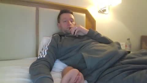 Snapshot of horny_jay86 chatting on May 17, 6:26 pm horny_jay86 online show from May 17, 6:26 pm