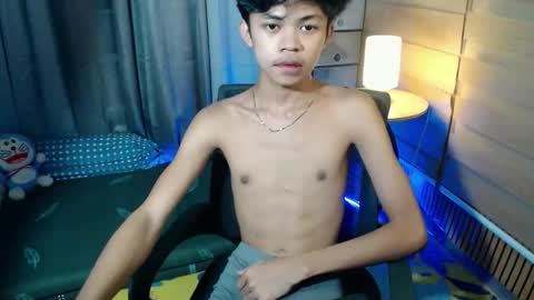 Snapshot of horny_joshxxx chatting on February 7, 6:50 am horny_joshxxx online show from February 7, 6:50 am