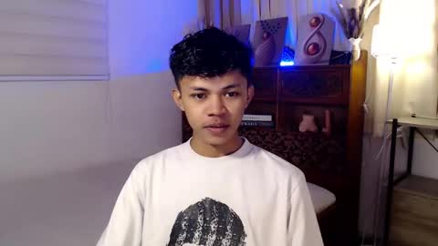 horny_joshxxx online show from May 26, 4:47 pm