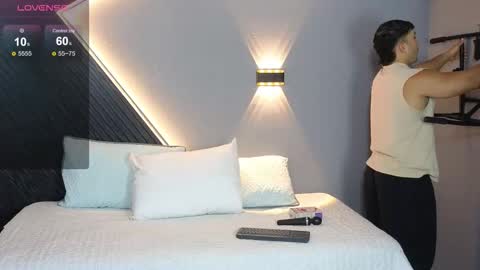 horny_nick18 online show from February 10, 1:37 pm