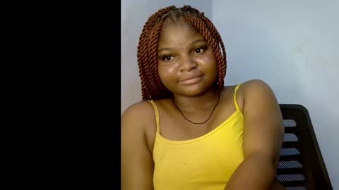 Snapshot of horny_slut0 chatting on April 7, 10:53 pm Thelma online show from April 7, 10:53 pm