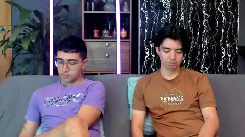 Snapshot of horny_twinks_guys chatting on June 1, 3:03 pm Alex and Camilo online show from June 1, 3:03 pm