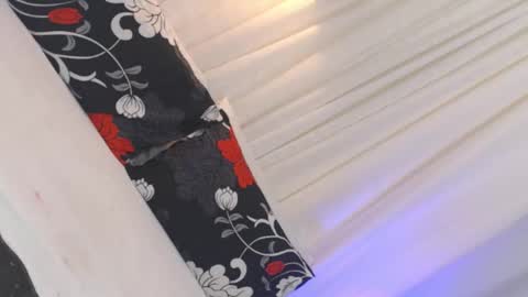 Snapshot of hornyangelts chatting on September 24, 5:27 pm angel online show from September 24, 5:27 pm