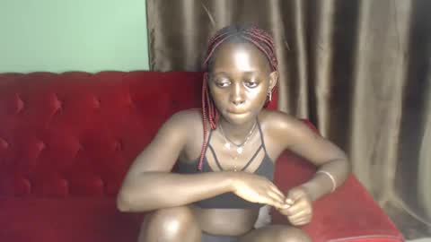 Snapshot of hornybella4 chatting on February 26, 4:45 pm Bella online show from February 26, 4:45 pm