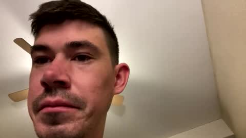 Snapshot of hornyboi2710 chatting on October 25, 3:51 pm Justin 7 inches online show from October 25, 3:51 pm