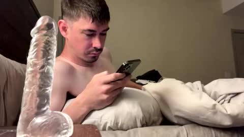 Snapshot of hornyboi2710 chatting on November 15, 6:26 pm Justin 7 inches online show from November 15, 6:26 pm