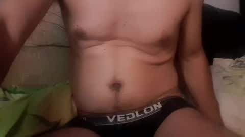 hornyboyxxxy online show from June 24, 9:47 pm