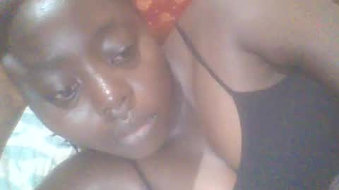 Snapshot of hornygal001 chatting on July 4, 5:13 am hornygal001 online show from July 4, 5:13 am