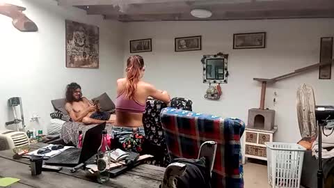 Nix  D online show from December 15, 6:17 am