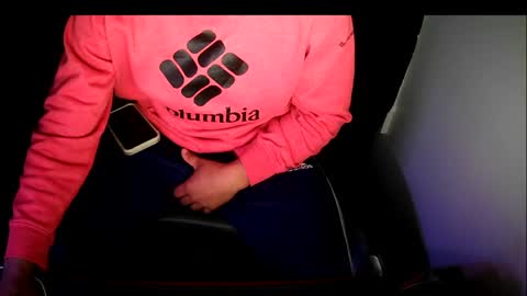 hornylightskin1999 online show from June 7, 9:24 am