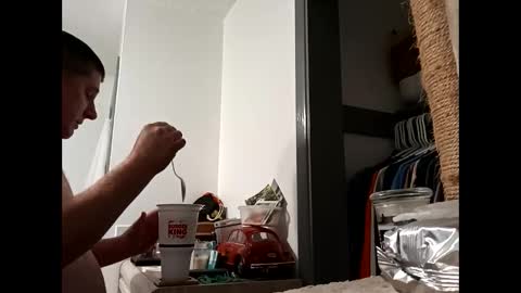 hornyman6942842 online show from January 10, 9:30 pm