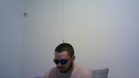 hornymonkey991 online show from June 1, 5:03 pm