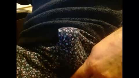 Snapshot of hornypilotguy chatting on November 29, 9:45 am hornypilotguy online show from November 29, 9:45 am