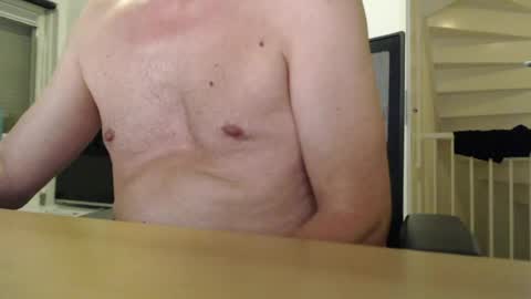hornysteef09 online show from July 13, 9:06 pm