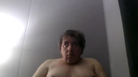 Snapshot of hornystud790 chatting on November 17, 1:33 am hornystud790 online show from November 17, 1:33 am