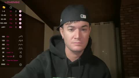 Snapshot of hornytightboy89 chatting on December 10, 12:50 am Hornytightboy89 online show from December 10, 12:50 am