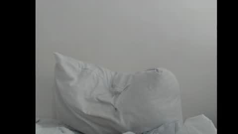 Snapshot of hornyxbum chatting on April 20, 11:35 am hornyxbum online show from April 20, 11:35 am