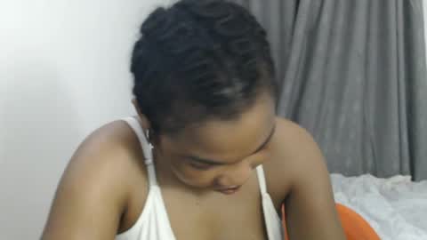 Snapshot of hornyxbum chatting on May 29, 2:20 am hornyxbum online show from May 29, 2:20 am