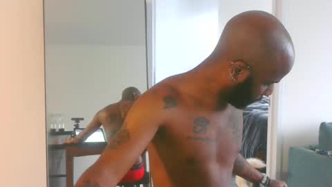 Snapshot of horus00 chatting on December 30, 1:14 pm Horus00 online show from December 30, 1:14 pm