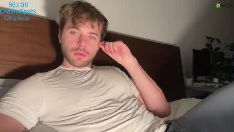 Edward aka Wolf online show from December 16, 10:15 pm