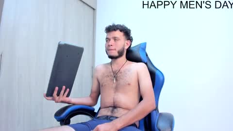 Snapshot of hot_bad_boy69 chatting on May 26, 10:06 pm hot bad boy69 online show from May 26, 10:06 pm