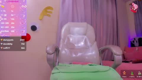 VALENTINA online show from December 28, 1:49 pm