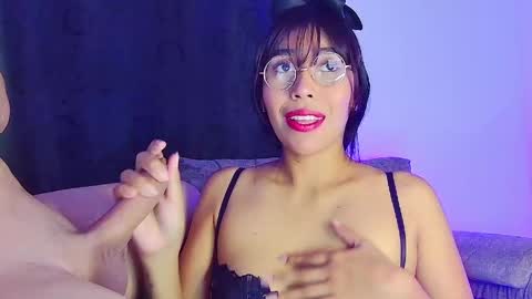 Snapshot of hot_boy_2027 chatting on May 8, 11:37 am hot_boy_2027 online show from May 8, 11:37 am