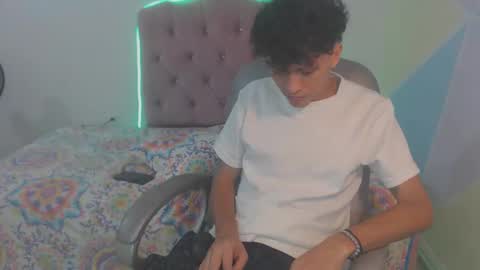 Salomon online show from January 6, 9:50 pm