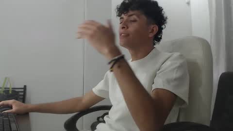 Salomon online show from January 12, 5:07 pm