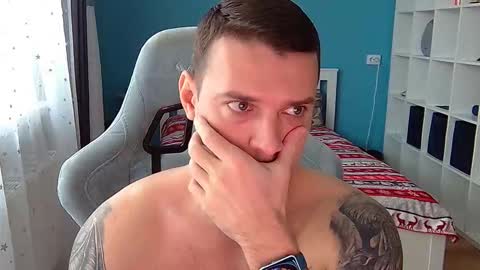 hot_cap_77 online show from January 10, 12:18 pm