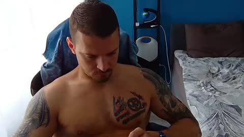 hot_cap_77 online show from June 11, 10:57 am