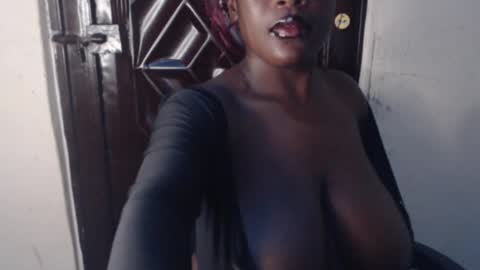 Snapshot of hot_choco2 chatting on October 20, 9:04 pm Coco online show from October 20, 9:04 pm