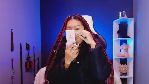 Snapshot of hot_chocolate_4u chatting on November 26, 11:55 am hot chocolate 4u online show from November 26, 11:55 am